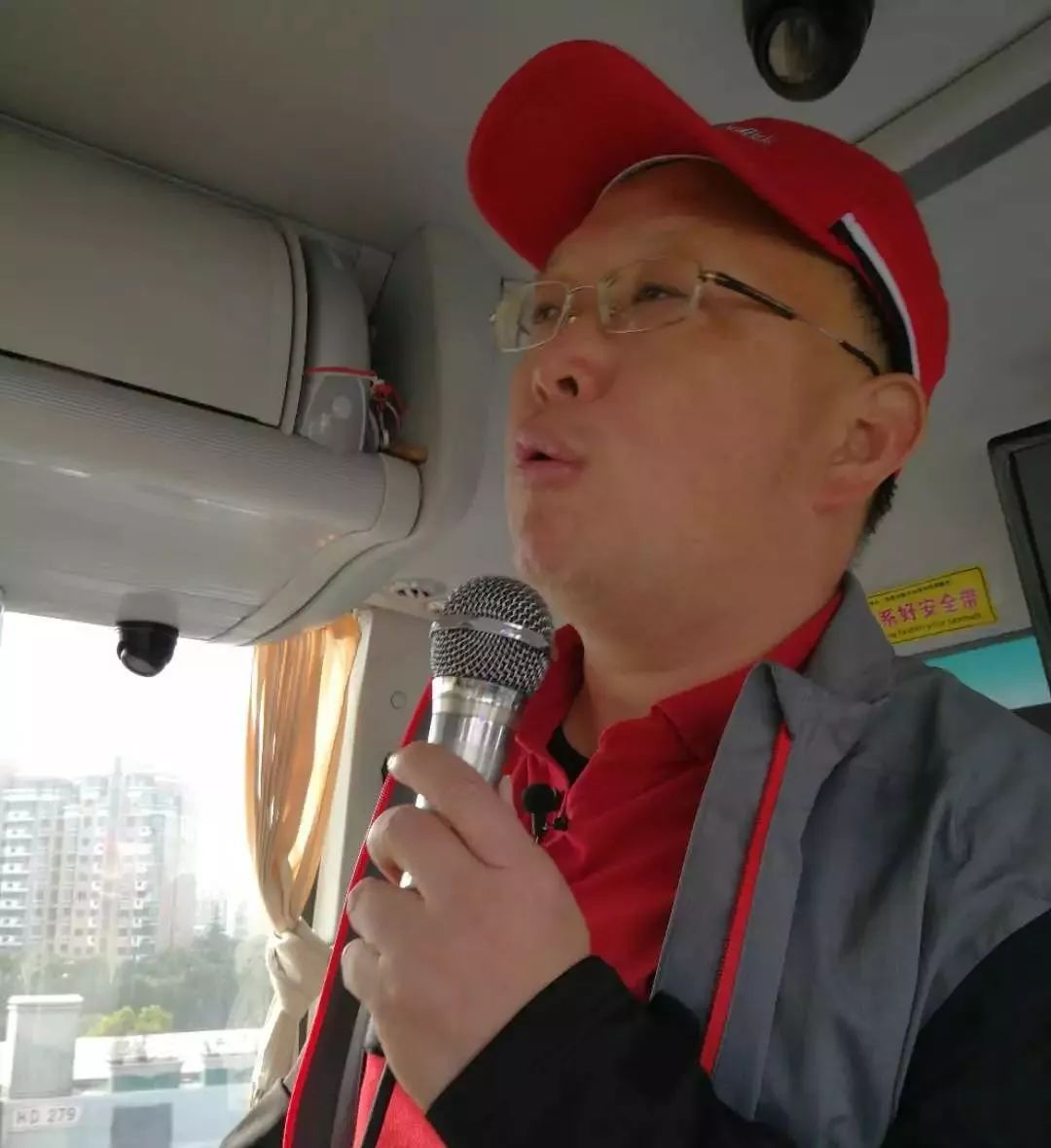 上海電視臺誠邀李時珍養生堂中醫養生顧問劉存光博士助陣《相聚老友薈》欄目! 上海電視臺誠邀李時珍養生堂中醫養生顧問劉存光博士助陣《相聚老友薈》欄目!
