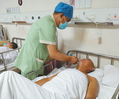 健康照護師:像家人一樣照護患者-易網健康<a href=http://www.jjkd2019.cn/jkys/ target=_blank class=infotextkey>養生</a>網 健康照護師:像家人一樣照護患者
