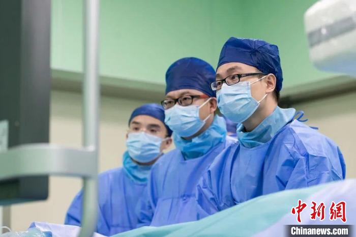 國產高端智能介入造影系統成功完成臨床驗證-易網<a href=http://www.jjkd2019.cn/ target=_blank class=infotextkey>健康養生</a>網 國產高端智能介入造影系統成功完成臨床驗證
