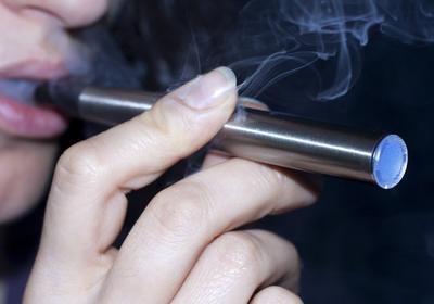 電子煙的“偽健康”面具，到底忽悠了多少人？