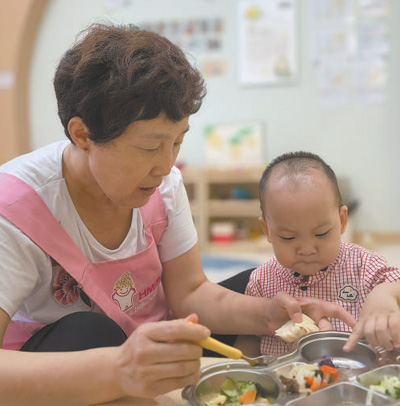 幼有所托,解后顧之憂-易網(wǎng)<a href=http://www.jjkd2019.cn/ target=_blank class=infotextkey>健康養(yǎng)生</a>網(wǎng) 幼有所托,解后顧之憂