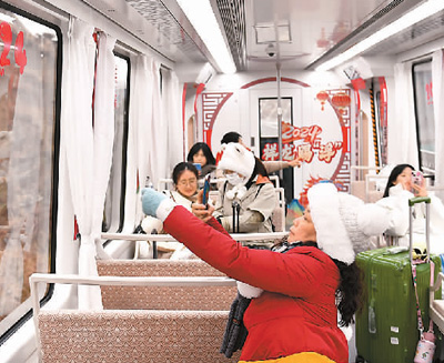 春運路上,你的行李箱裝了啥?-易網<a href=http://www.jjkd2019.cn/ target=_blank class=infotextkey>健康養生</a>網 春運路上,你的行李箱裝了啥?