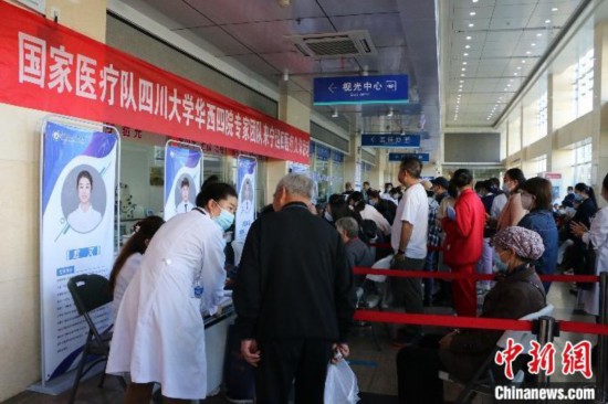 國家巡回醫療隊赴寧夏開展健康義診-易網健康<a href=http://www.jjkd2019.cn/jkys/ target=_blank class=infotextkey>養生</a>網 國家巡回醫療隊赴寧夏開展健康義診