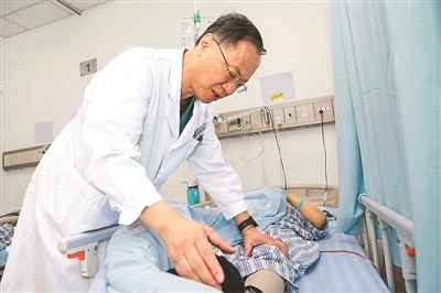 這里的骨科挺“反常”(退病錄)-易網(wǎng)健康<a href=http://www.jjkd2019.cn/jkys/ target=_blank class=infotextkey>養(yǎng)生</a>網(wǎng) 這里的骨科挺“反常”(退病錄)