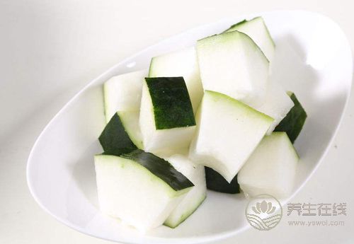 冬瓜的功效作用都很強(qiáng),常吃冬瓜能消腫利尿改善血糖 冬瓜的功效作用都很強(qiáng),常吃冬瓜能消腫利尿改善血糖