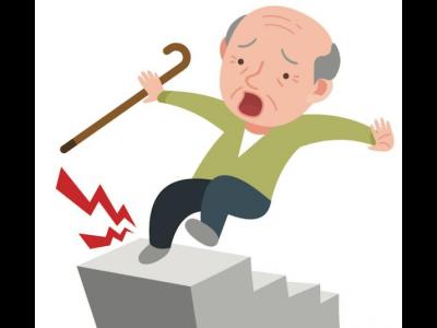 走路腿畫圈、膝蓋相互摩擦？警惕這些病