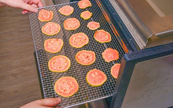 避免食物變質(zhì)、營(yíng)養(yǎng)流失！低溫烹調(diào)方法找回身體的自愈力