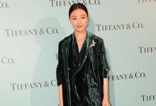 被稱為“街拍模板”的倪妮被粉絲吐槽壯實(shí)？這真的是“鐵桿粉”？