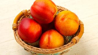 減肥常識 不同身材的人吃不同種類食物-易網(wǎng)健康<a href=http://www.jjkd2019.cn/jkys/ target=_blank class=infotextkey>養(yǎng)生</a>網(wǎng) 減肥常識 不同身材的人吃不同種類食物