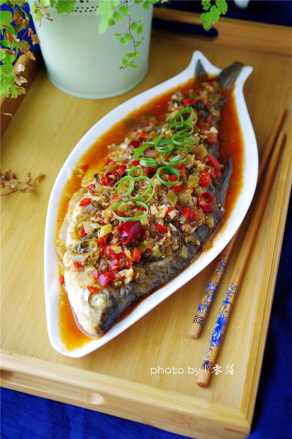 澆汁武昌魚的做法-酸辣味煮菜譜
