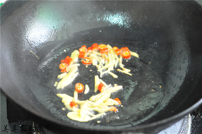 香燜豬尾巴的做法-香辣味炒菜譜-易網(wǎng)健康養(yǎng)生網(wǎng) 香燜豬尾巴的做法-香辣味炒菜譜