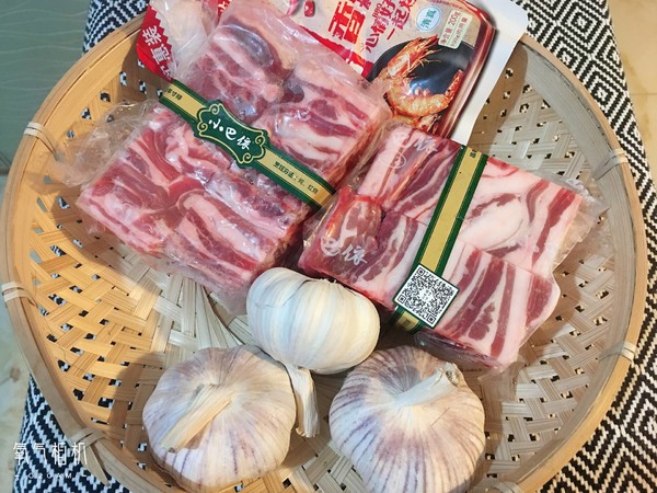 蒜香羊排的做法-蒜香味炒菜譜-易網<a href=http://www.jjkd2019.cn/ target=_blank class=infotextkey>健康養生</a>網 蒜香羊排的做法-蒜香味炒菜譜