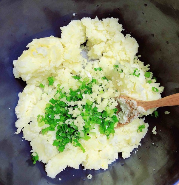 天婦羅土豆蝦球的做法-咸鮮味炸菜譜-易網健康養生網 天婦羅土豆蝦球的做法-咸鮮味炸菜譜