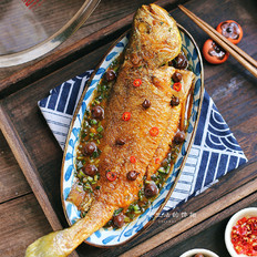 山黃皮燜黃花魚(yú)的做法-家常味燜菜譜