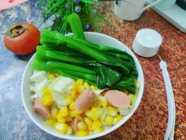 玉米火腿魚(yú)腩湯粉的做法-家常味煮菜譜