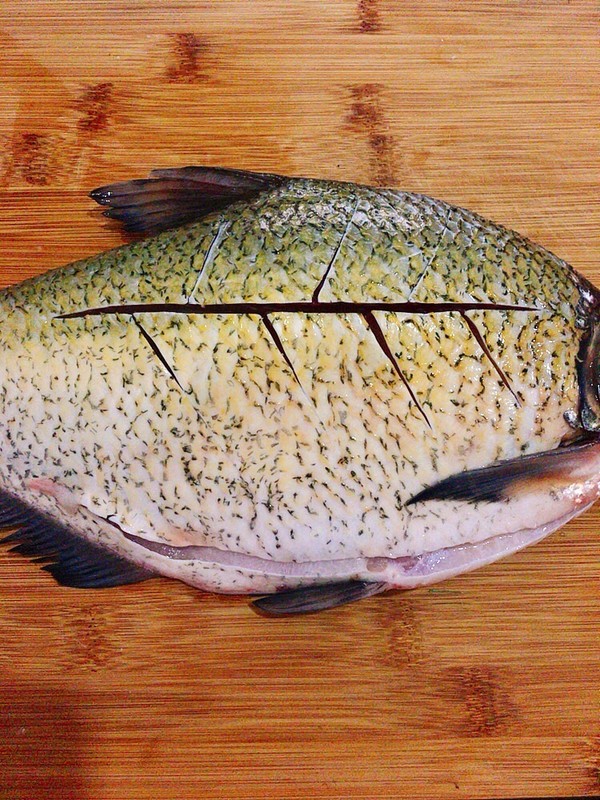 清蒸武昌魚的做法-咸鮮味蒸菜譜-易網<a href=http://www.jjkd2019.cn/ target=_blank class=infotextkey>健康養生</a>網 清蒸武昌魚的做法-咸鮮味蒸菜譜