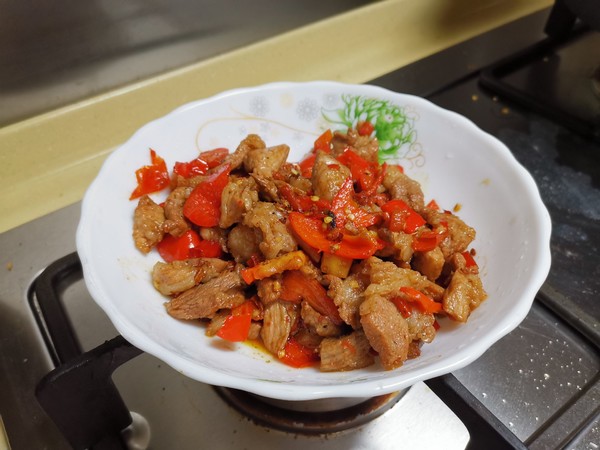 甜椒炒豬肘的做法-家常味爆菜譜