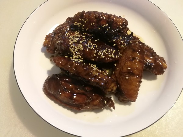 紅燒雞翅的做法-醬香味燒菜譜-易網(wǎng)健康養(yǎng)生網(wǎng) 紅燒雞翅的做法-醬香味燒菜譜