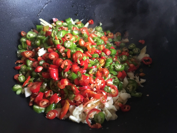 辣椒炒雞蛋的做法-香辣味炒菜譜-易網(wǎng)健康養(yǎng)生網(wǎng) 辣椒炒雞蛋的做法-香辣味炒菜譜