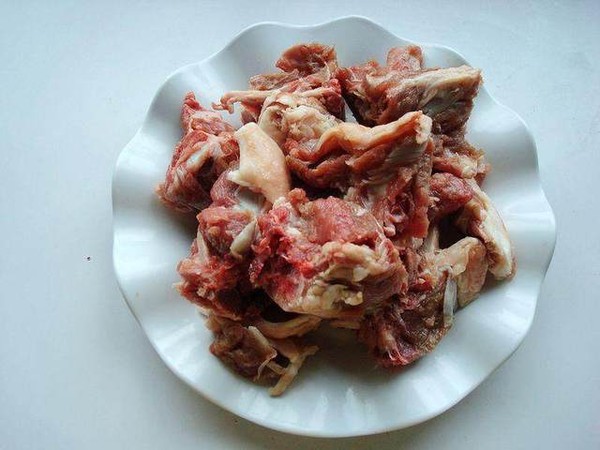 新疆羊肉封餅子的做法-家常味燒菜譜-易網(wǎng)<a href=http://www.jjkd2019.cn/ target=_blank class=infotextkey>健康養(yǎng)生</a>網(wǎng) 新疆羊肉封餅子的做法-家常味燒菜譜