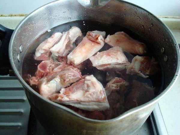 新疆羊肉封餅子的做法-家常味燒菜譜-易網(wǎng)健康養(yǎng)生網(wǎng) 新疆羊肉封餅子的做法-家常味燒菜譜
