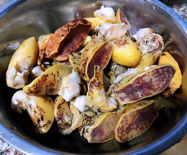 圓蔥拌假鮑魚(yú)的做法-酸辣味拌菜譜-易網(wǎng)<a href=http://www.jjkd2019.cn/ target=_blank class=infotextkey>健康養(yǎng)生</a>網(wǎng) 圓蔥拌假鮑魚(yú)的做法-酸辣味拌菜譜