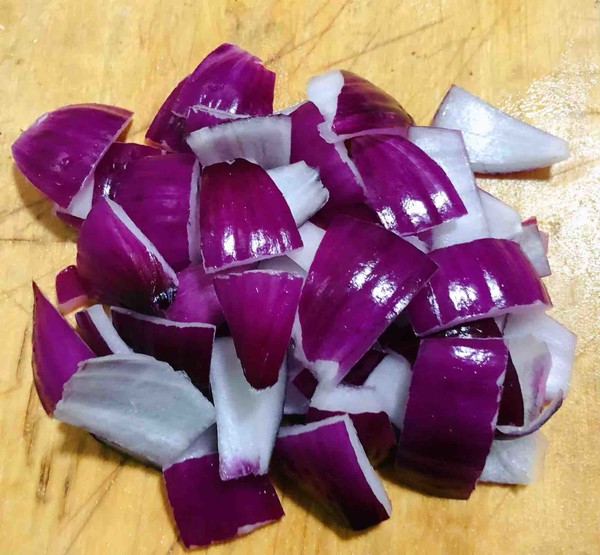 圓蔥拌假鮑魚(yú)的做法-酸辣味拌菜譜-易網(wǎng)健康養(yǎng)生網(wǎng) 圓蔥拌假鮑魚(yú)的做法-酸辣味拌菜譜