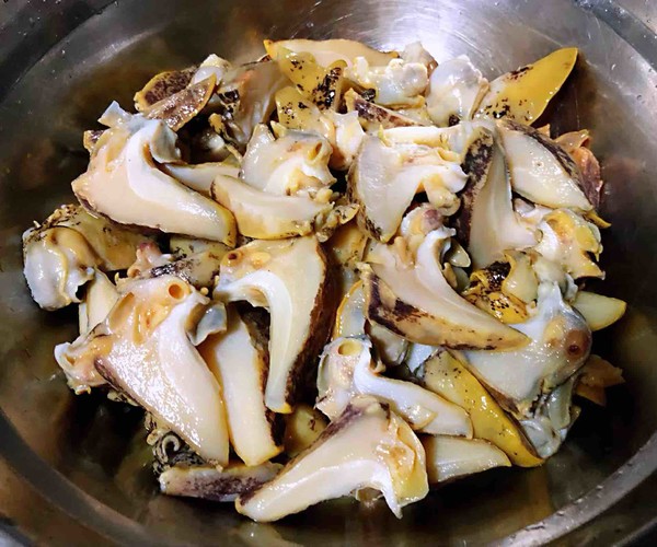圓蔥拌假鮑魚(yú)的做法-酸辣味拌菜譜-易網(wǎng)健康養(yǎng)生網(wǎng) 圓蔥拌假鮑魚(yú)的做法-酸辣味拌菜譜