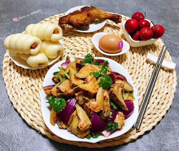 圓蔥拌假鮑魚(yú)的做法-酸辣味拌菜譜-易網(wǎng)健康養(yǎng)生網(wǎng) 圓蔥拌假鮑魚(yú)的做法-酸辣味拌菜譜