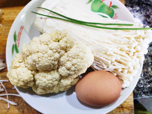 有機(jī)花菜雞蛋湯的做法-咸鮮味煮菜譜-易網(wǎng)<a href=http://www.jjkd2019.cn/ target=_blank class=infotextkey>健康養(yǎng)生</a>網(wǎng) 有機(jī)花菜雞蛋湯的做法-咸鮮味煮菜譜