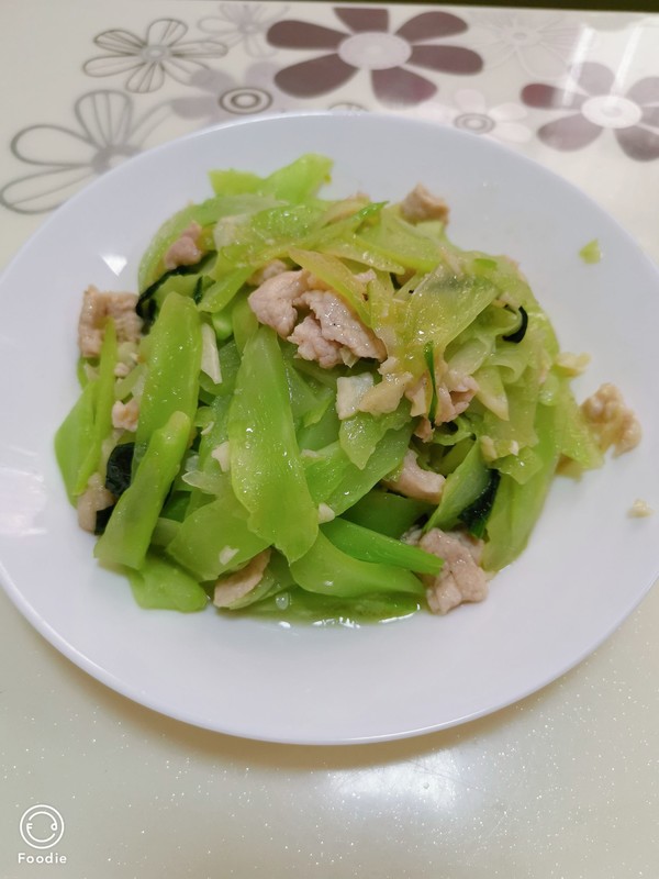 萵筍炒肉的做法-家常味炒菜譜-易網健康養生網 萵筍炒肉的做法-家常味炒菜譜