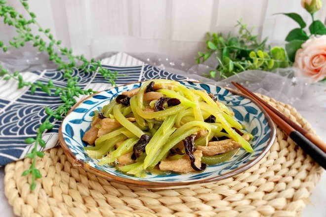 青筍炒肉絲的做法-家常味炒菜譜-易網健康養生網 青筍炒肉絲的做法-家常味炒菜譜