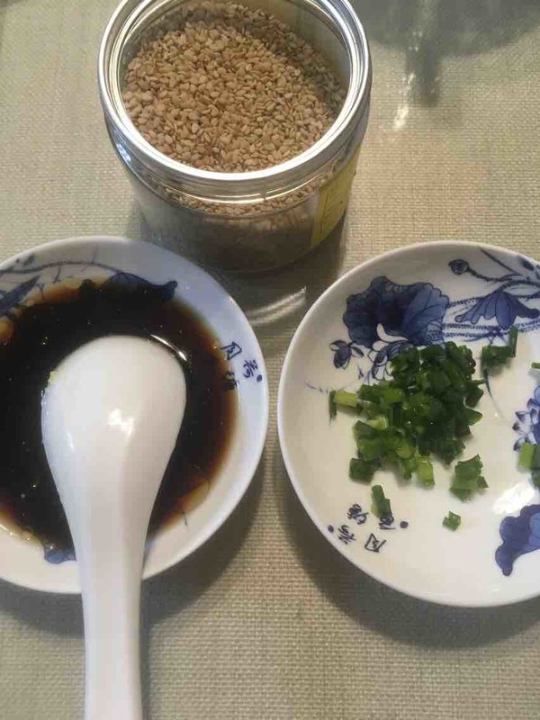 木耳拌紫甘藍(lán)的做法-酸甜味拌菜譜-易網(wǎng)健康養(yǎng)生網(wǎng) 木耳拌紫甘藍(lán)的做法-酸甜味拌菜譜