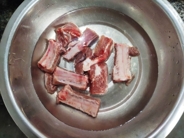 脆皮炸排骨的做法-家常味炸菜譜-易網<a href=http://www.jjkd2019.cn/ target=_blank class=infotextkey>健康養生</a>網 脆皮炸排骨的做法-家常味炸菜譜