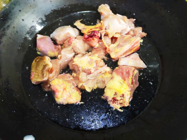 鹿茸菌山藥雞湯的做法-咸鮮味燉菜譜-易網<a href=http://www.jjkd2019.cn/ target=_blank class=infotextkey>健康養生</a>網 鹿茸菌山藥雞湯的做法-咸鮮味燉菜譜