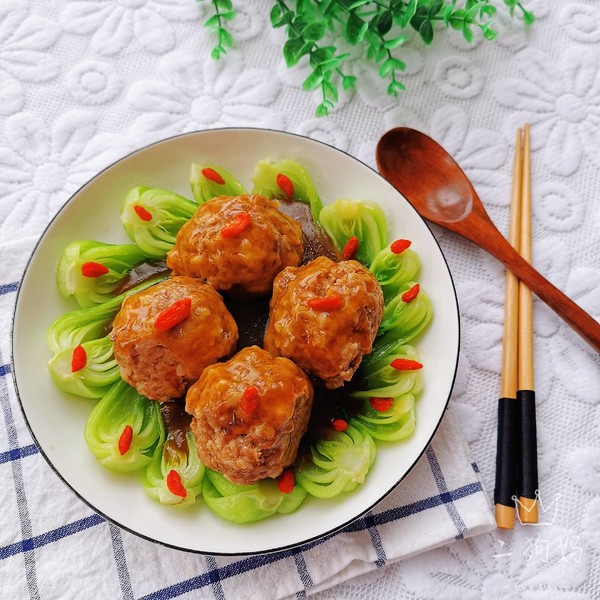 四喜丸子的做法-家常味蒸菜譜-易網(wǎng)健康養(yǎng)生網(wǎng) 四喜丸子的做法-家常味蒸菜譜