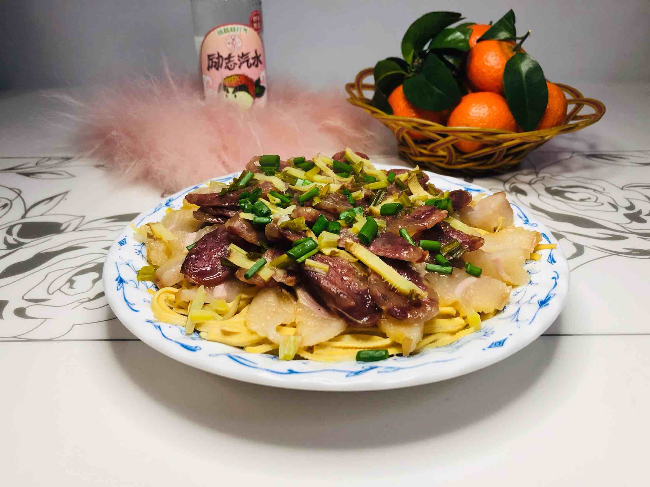 咸肉香腸蒸干絲的做法-咸鮮味蒸菜譜