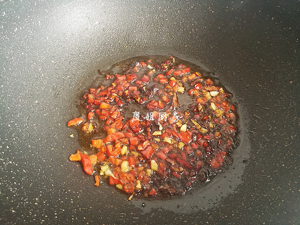 涼拌魚腥草的做法-家常味拌菜譜-易網健康養(yǎng)生網 涼拌魚腥草的做法-家常味拌菜譜