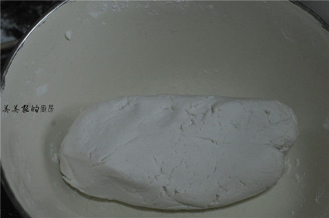 炒糯米糍的做法-家常味炒菜譜-易網<a href=http://www.jjkd2019.cn/ target=_blank class=infotextkey>健康養生</a>網 炒糯米糍的做法-家常味炒菜譜