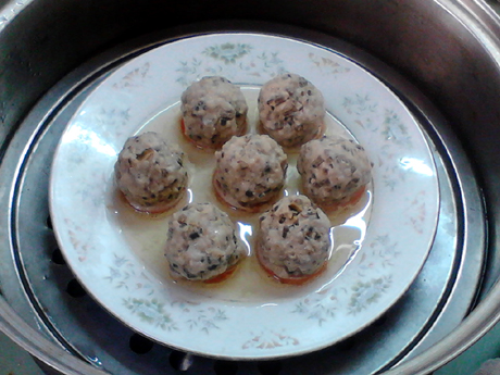 清蒸松露肉丸的做法-咸鮮味蒸菜譜-易網健康養生網 清蒸松露肉丸的做法-咸鮮味蒸菜譜