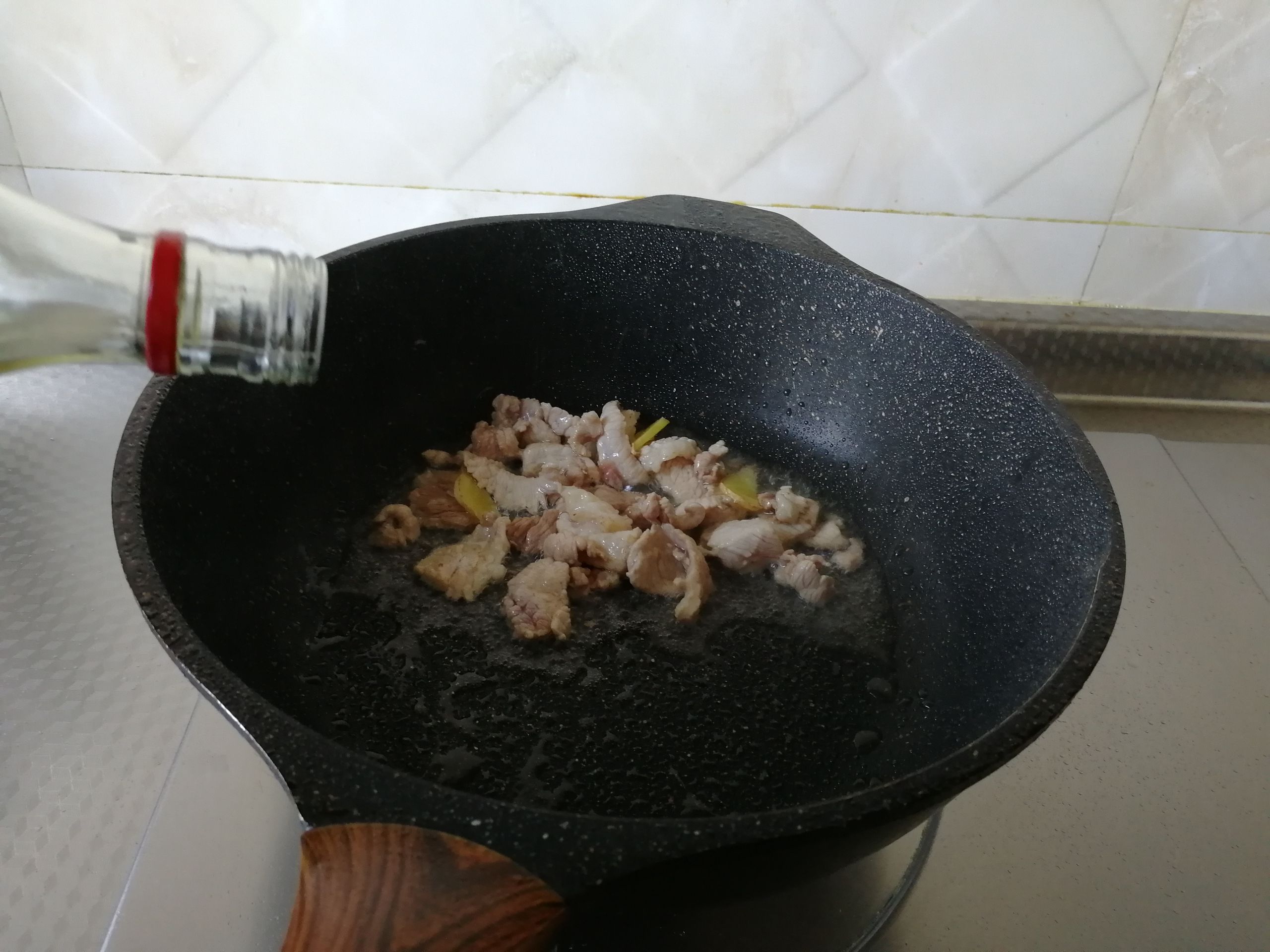 青椒炒肉絲的做法-咸鮮味炒菜譜-易網(wǎng)健康養(yǎng)生網(wǎng) 青椒炒肉絲的做法-咸鮮味炒菜譜