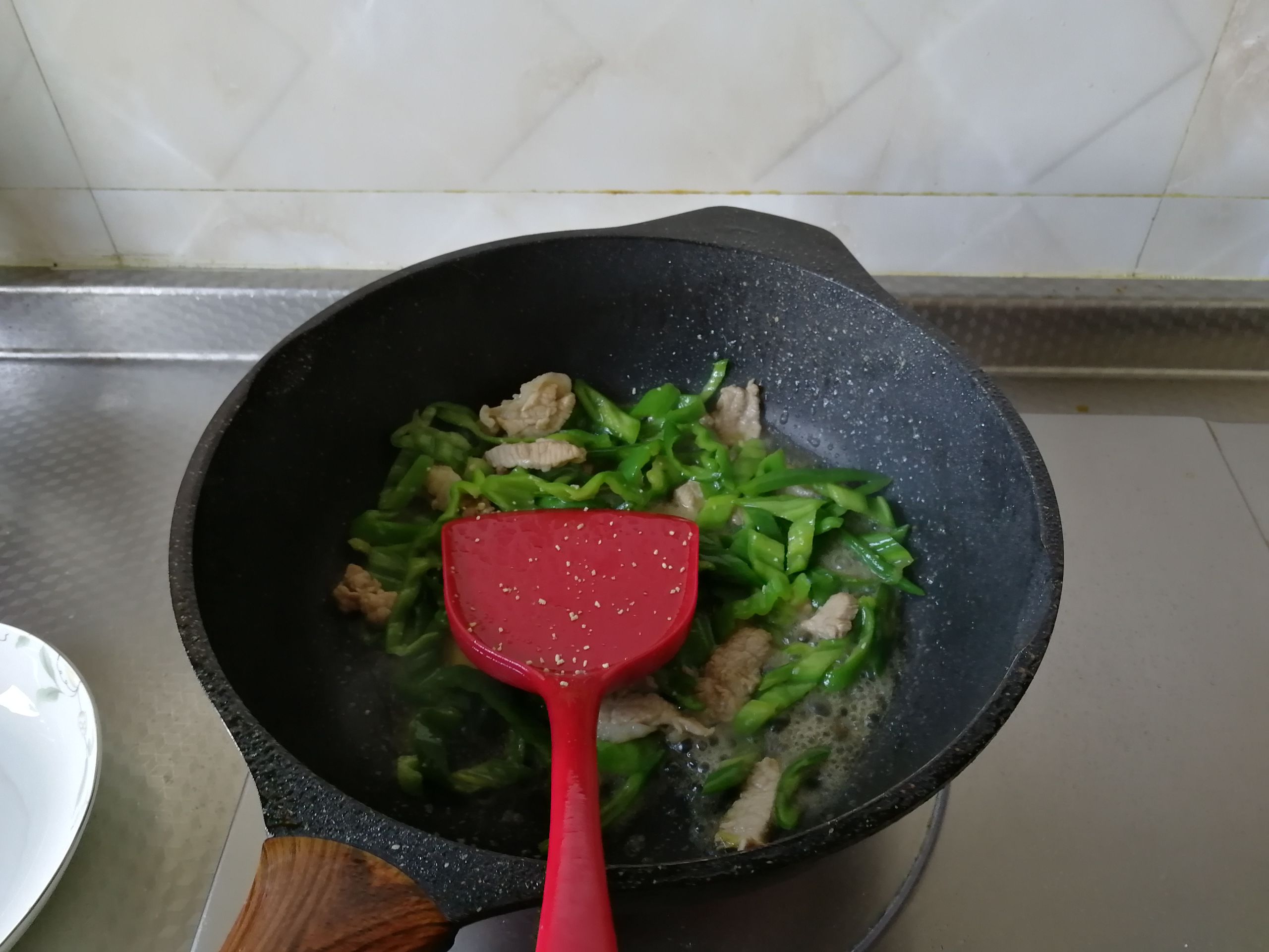 青椒炒肉絲的做法-咸鮮味炒菜譜-易網(wǎng)健康養(yǎng)生網(wǎng) 青椒炒肉絲的做法-咸鮮味炒菜譜