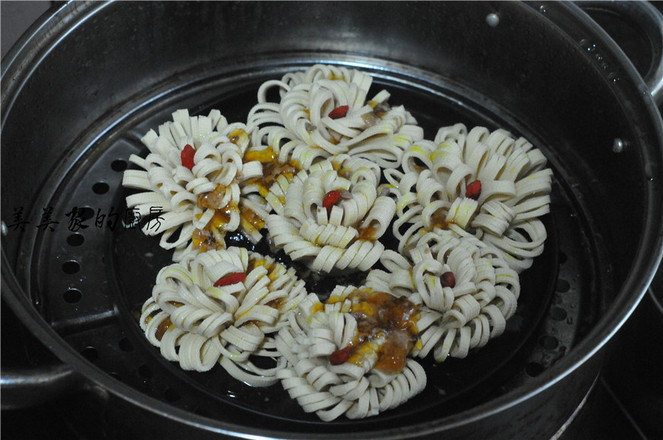 開花豆皮的做法-家常味蒸菜譜-易網(wǎng)健康養(yǎng)生網(wǎng) 開花豆皮的做法-家常味蒸菜譜