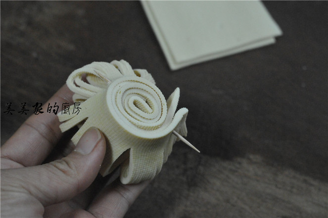 開花豆皮的做法-家常味蒸菜譜-易網(wǎng)健康養(yǎng)生網(wǎng) 開花豆皮的做法-家常味蒸菜譜