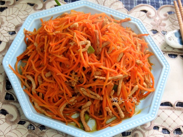 肉絲炒胡蘿卜的做法-家常味炒菜譜-易網(wǎng)健康養(yǎng)生網(wǎng) 肉絲炒胡蘿卜的做法-家常味炒菜譜