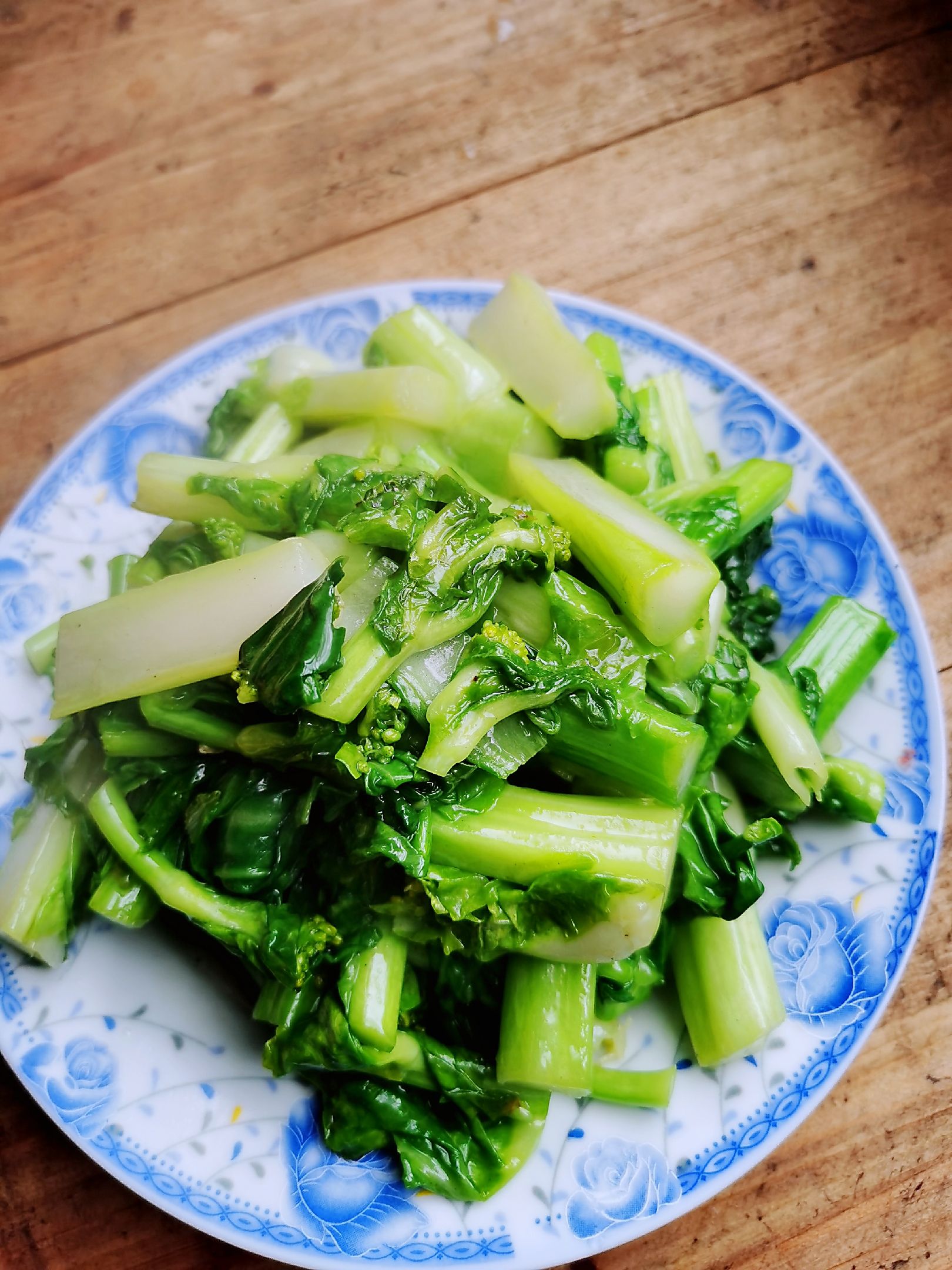素炒菜苔的做法-家常味炒菜譜-易網健康養生網 素炒菜苔的做法-家常味炒菜譜