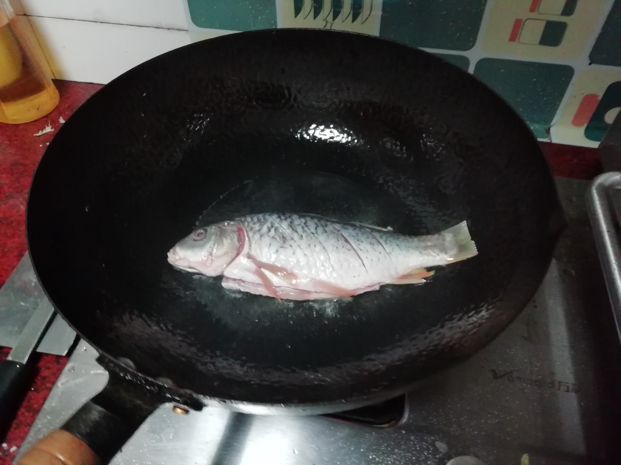 燜燒鯉魚(yú)的做法-咸鮮味燉菜譜