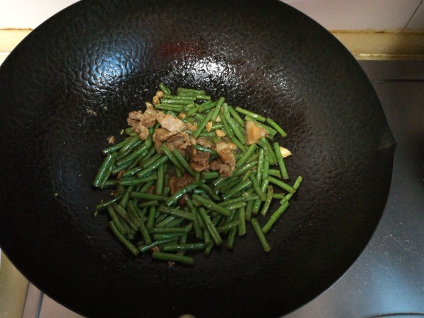 回鍋肉炒長(zhǎng)豆角的做法-家常味炒菜譜-易網(wǎng)健康養(yǎng)生網(wǎng) 回鍋肉炒長(zhǎng)豆角的做法-家常味炒菜譜