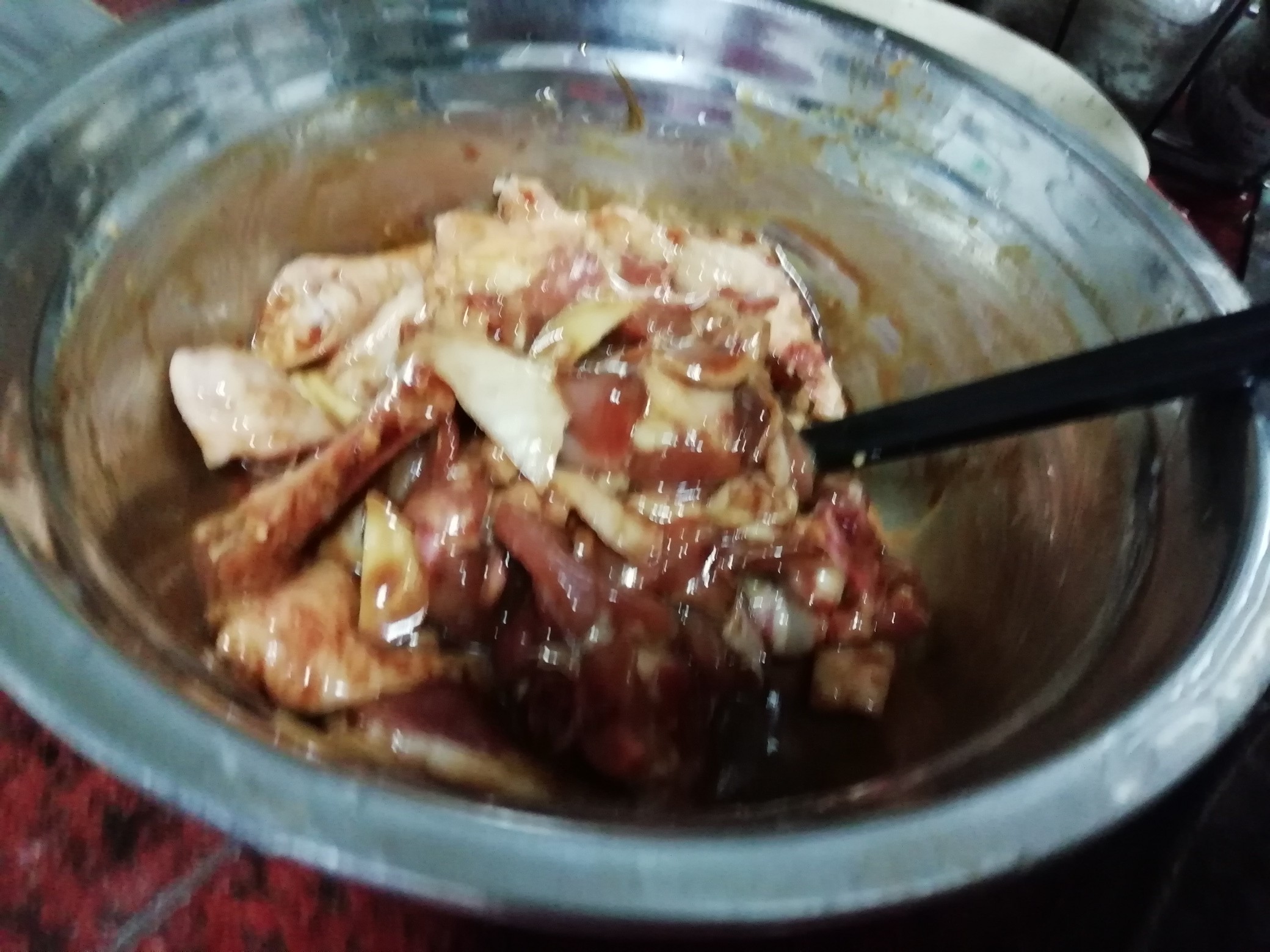 香菇燜雞飯的做法-咸鮮味炒菜譜-易網<a href=http://www.jjkd2019.cn/ target=_blank class=infotextkey>健康養生</a>網 香菇燜雞飯的做法-咸鮮味炒菜譜