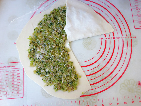 千層肉餅的做法-咸鮮味烙菜譜-易網(wǎng)健康養(yǎng)生網(wǎng) 千層肉餅的做法-咸鮮味烙菜譜